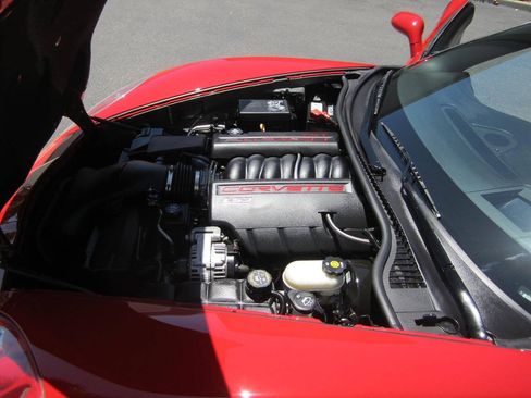 Used 2008 Chevrolet Corvette Convertible w/ Preferred Equipment Group RWD image 17