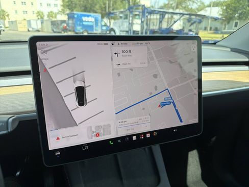 Used 2023 Tesla Model Y Performance AWD/4WD image 24