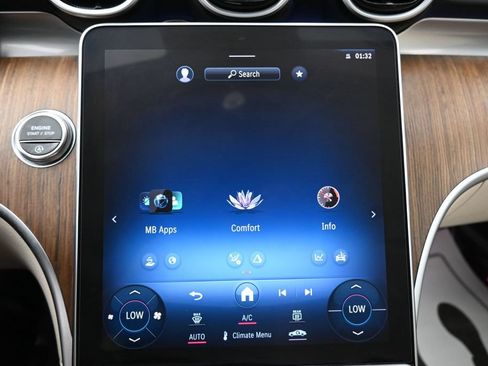 Used 2024 Mercedes-Benz C 300 Sedan image 18