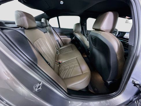 Used 2024 BMW 530i w/ Premium Package RWD image 27