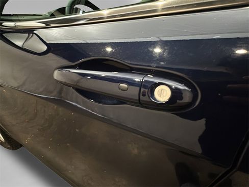 Used 2014 Jeep Cherokee Latitude w/ Comfort/Convenience Group image 23