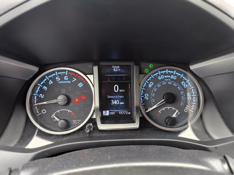 Used 2023 Toyota Tacoma SR5 AWD/4WD image 13
