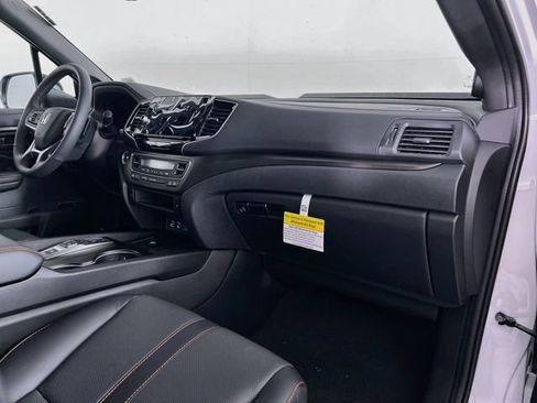Certified 2025 Honda Ridgeline TrailSport image 29