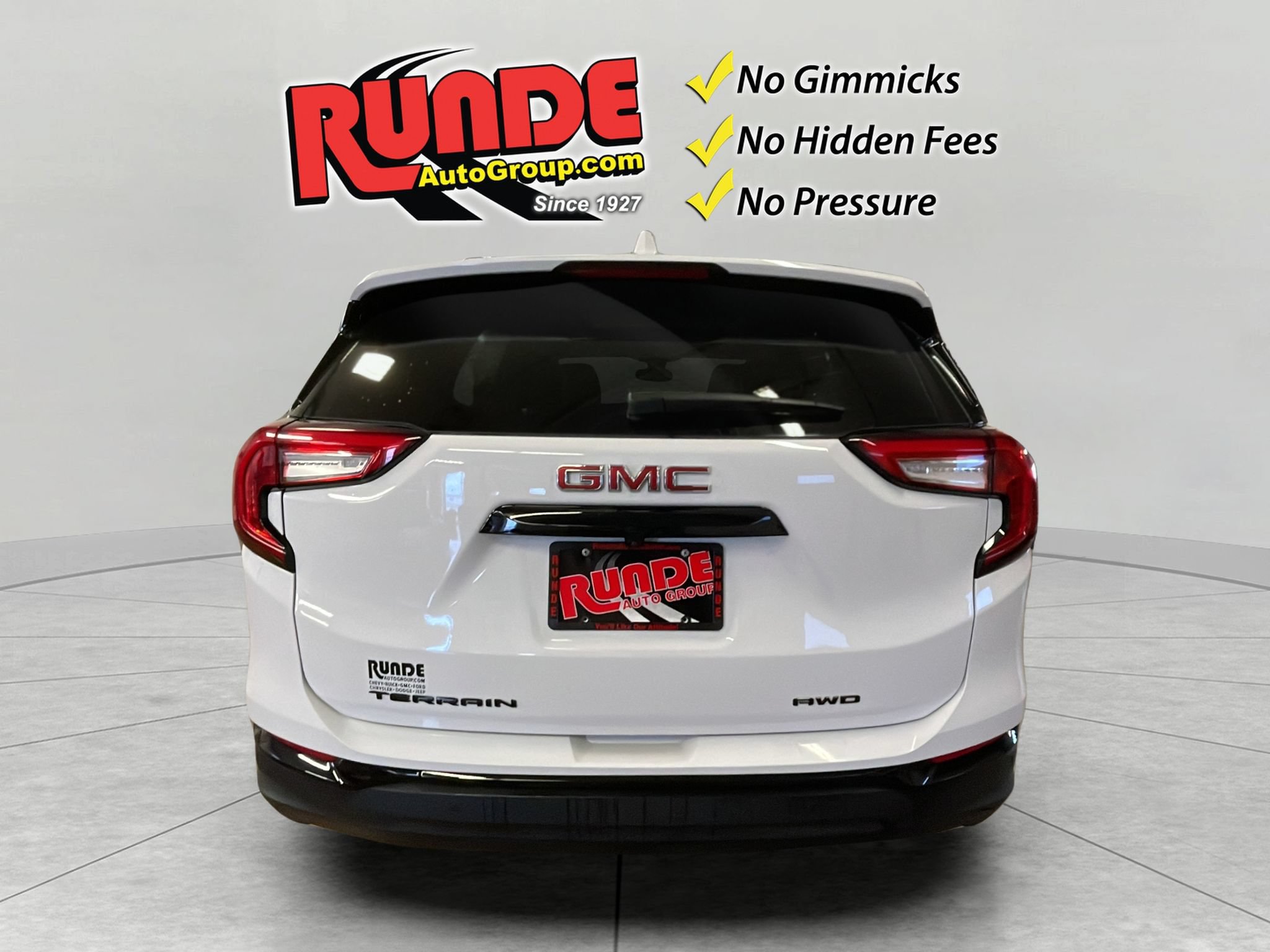 Used 2022 GMC Terrain SLT w/ Infotainment Package II AWD/4WD image 5