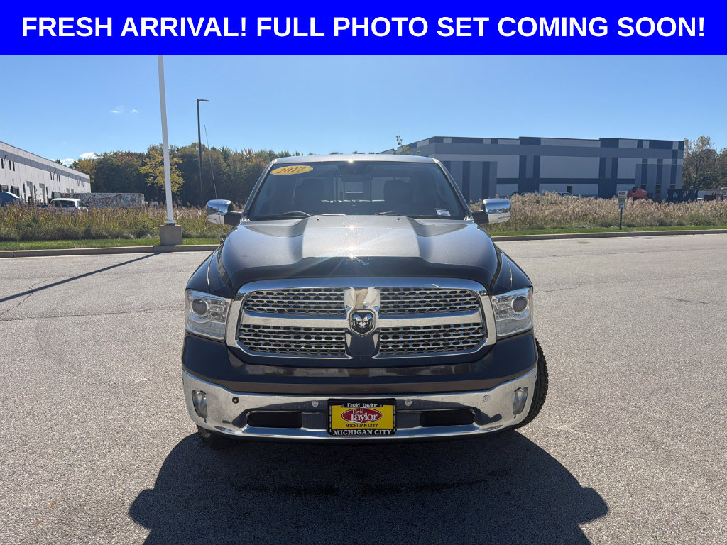 Used 2017 RAM 1500 Laramie w/ Convenience Group AWD/4WD image 9