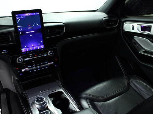 Used 2022 Ford Explorer ST w/ Equipment Group 401A AWD/4WD image 20