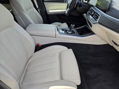 Used 2020 BMW X5 xDrive40i w/ Premium Package AWD/4WD image 10