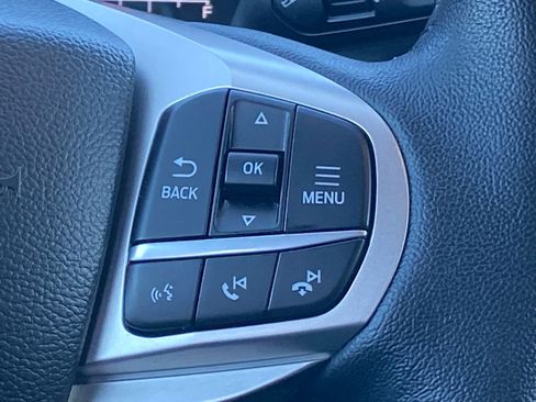 Certified 2022 Ford Explorer XLT image 9