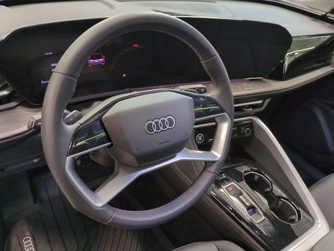 Used 2025 Audi Q5 Premium w/ Convenience Package AWD/4WD image 16