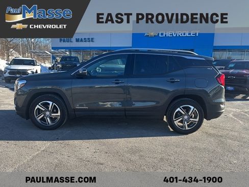 Used 2021 GMC Terrain SLT image 4