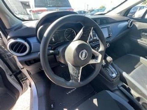 Used 2025 Nissan Versa SV image 13