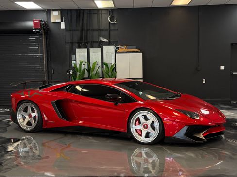 Used 2016 Lamborghini Aventador LP 750-4 Superveloce AWD/4WD image 18