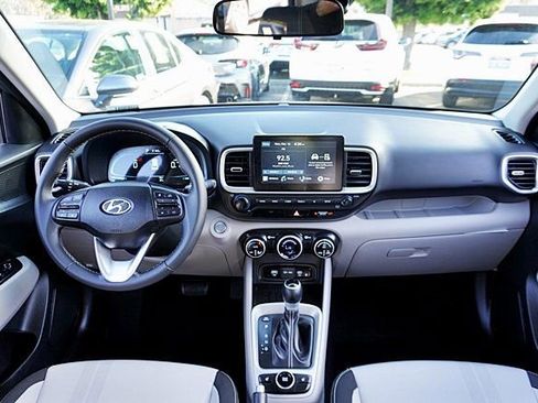 Certified 2026 Hyundai Venue SEL FWD image 19