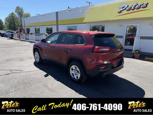 Used 2016 Jeep Cherokee Sport w/ Cold Weather Group AWD/4WD image 2