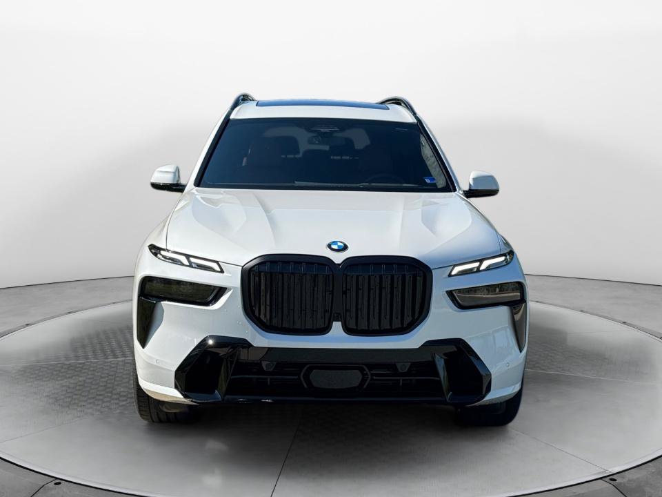 New 2027 BMW X7 xDrive40i w/ Executive Package AWD/4WD image 2