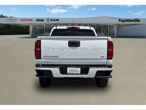 Used 2022 Chevrolet Colorado Z71 AWD/4WD image 4