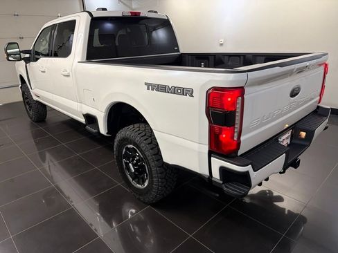 New 2026 Ford F250 4x4 Crew Cab Super Duty image 4