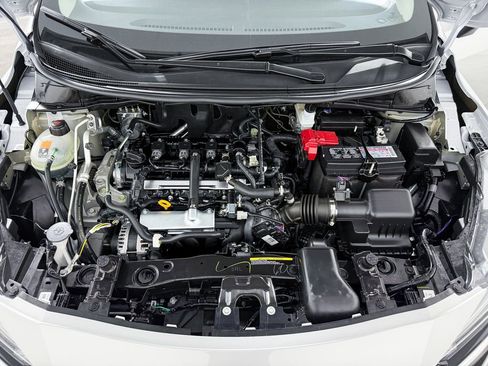 Certified 2025 Nissan Versa SV w/ Trunk Package image 34