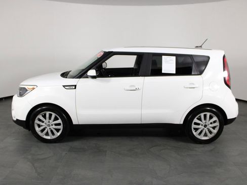 Used 2017 Kia Soul + w/ Audio Package image 9