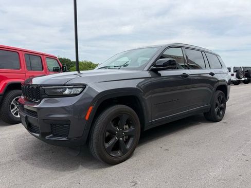 Used 2023 Jeep Grand Cherokee L Laredo AWD/4WD image 7