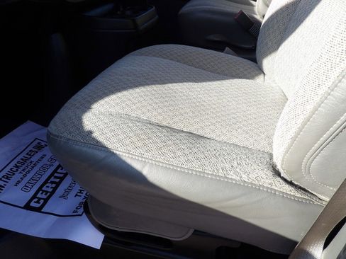 Used 2024 Chevrolet Express 3500 LS image 18