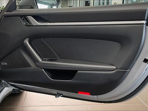 Used 2021 Porsche 911 Carrera image 21