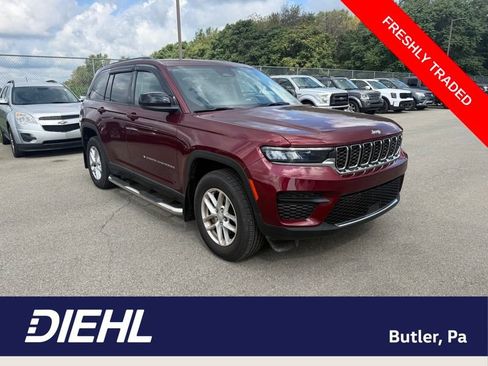 Used 2023 Jeep Grand Cherokee Laredo X AWD/4WD image 1