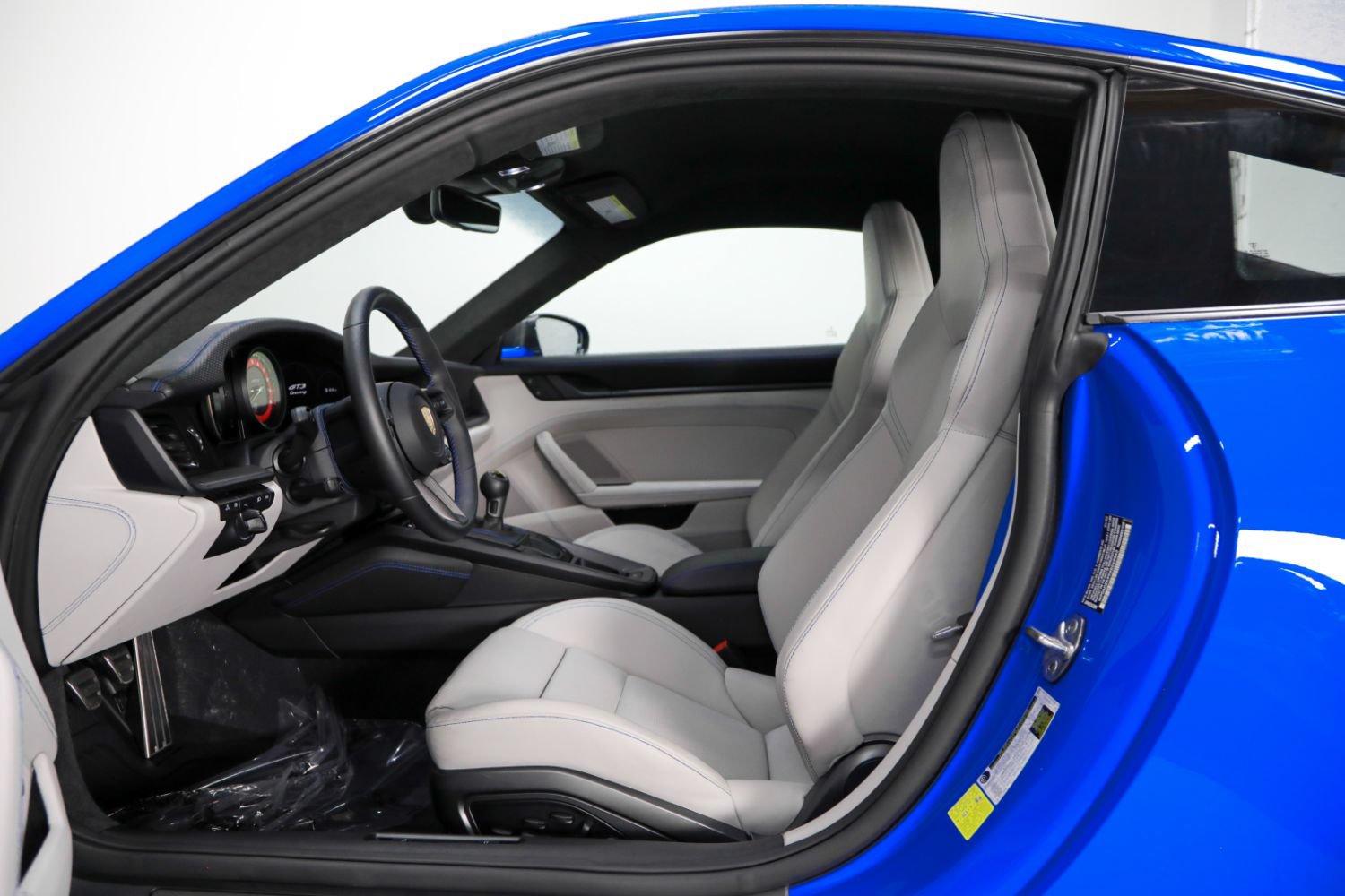 Used 2022 Porsche 911 GT3 RWD image 42
