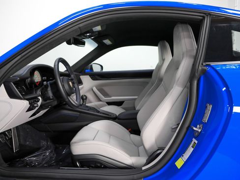 Used 2022 Porsche 911 GT3 RWD image 42