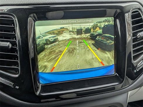 Certified 2017 Jeep Compass Limited w/ Navigation Group image 25