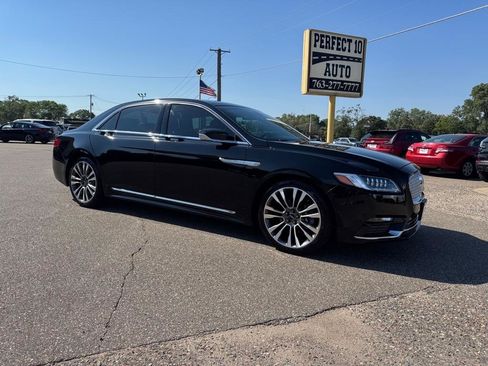 Used 2017 Lincoln Continental Reserve w/ Luxury Package AWD/4WD image 2