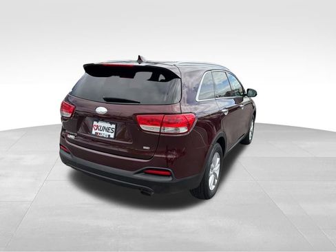 Used 2018 Kia Sorento AWD image 9