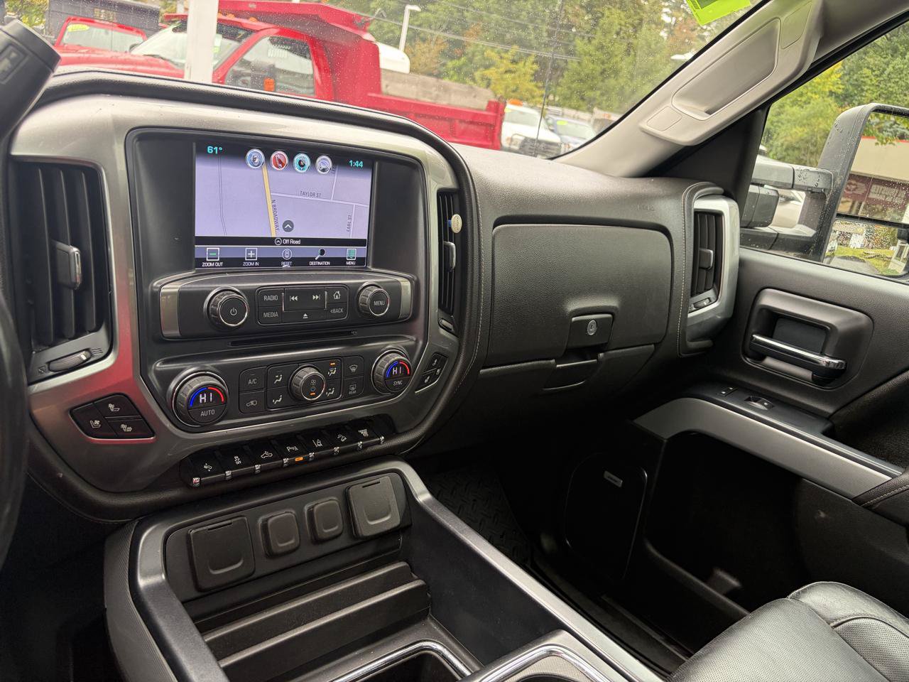 Used 2017 Chevrolet Silverado 2500 LTZ w/ Midnight Edition AWD/4WD image 31