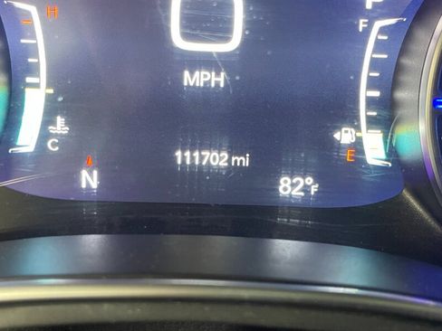 Used 2018 Chrysler Pacifica Touring-L Plus w/ S Appearance Package FWD image 12