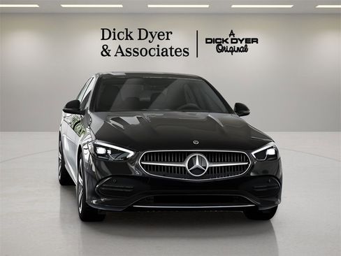 Used 2025 Mercedes-Benz C 300 Sedan image 34