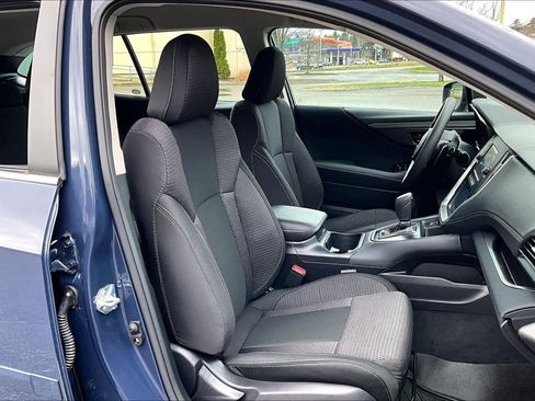 Used 2025 Subaru Outback image 8