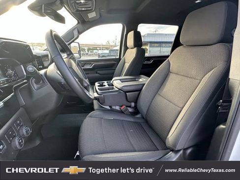 Used 2025 Chevrolet Silverado 2500 LT image 10