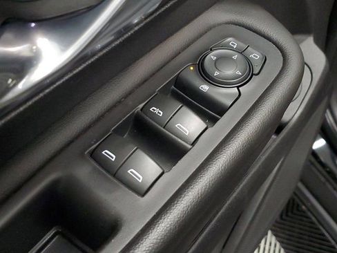 Used 2023 GMC Terrain SLT FWD image 19