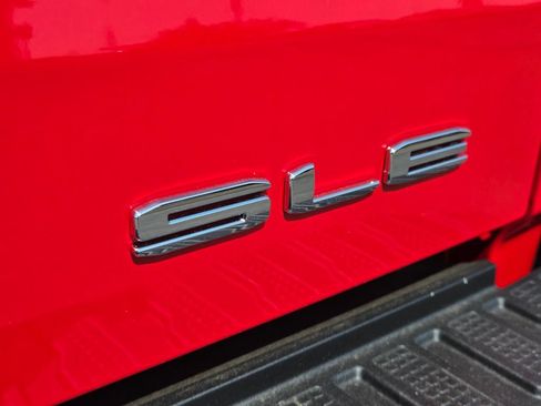 New 2026 GMC Sierra 1500 SLE AWD/4WD image 6