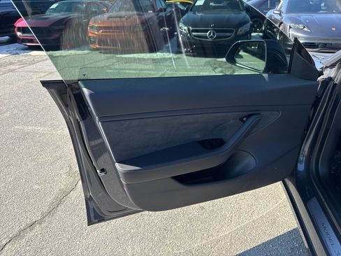Used 2020 Tesla Model 3 Performance image 27