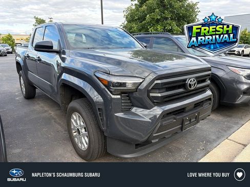 Used 2025 Toyota Tacoma SR AWD/4WD image 1