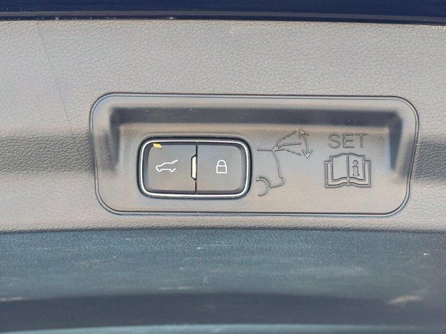 Used 2020 Ford Explorer ST w/ Premium Technology Package AWD/4WD image 11
