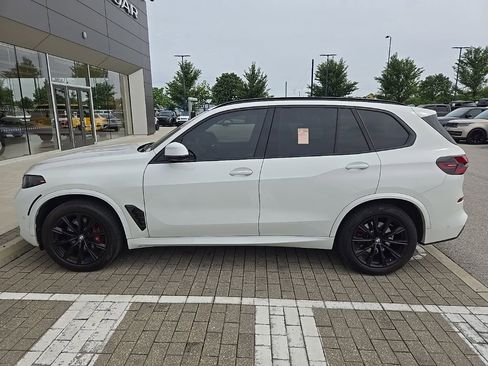 Used 2024 BMW X5 xDrive40i w/ M Sport Package AWD/4WD image 8