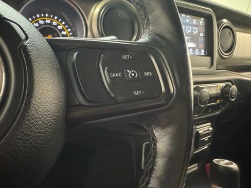Used 2019 Jeep Wrangler Sport w/ Quick Order Package 24S AWD/4WD image 16