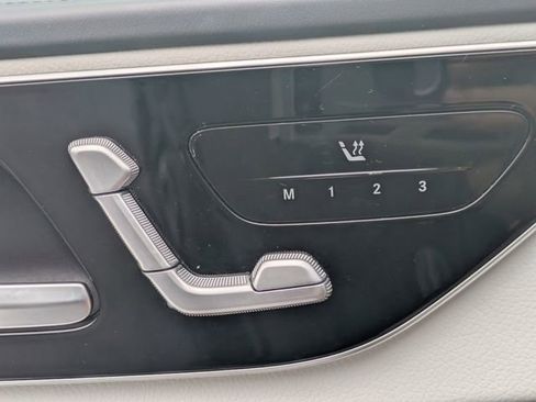 Used 2022 Mercedes-Benz C 300 Sedan image 19