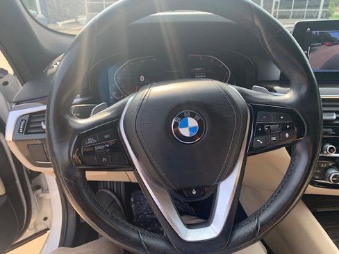 Used 2020 BMW 530i w/ Convenience Package image 12