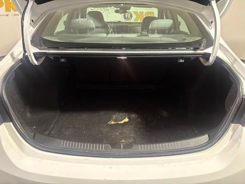 Used 2023 Chevrolet Malibu LT FWD image 36