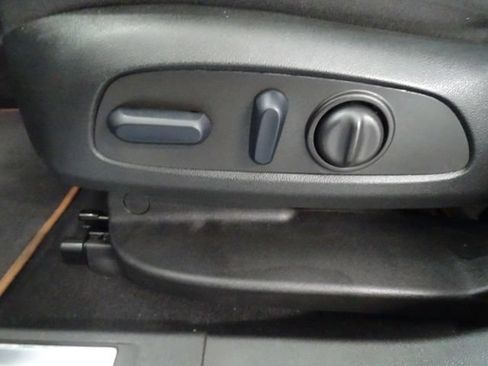 Certified 2023 GMC Acadia AT4 AWD/4WD image 3