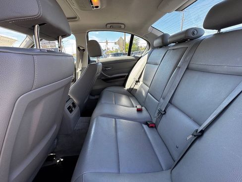 Used 2011 BMW 328i xDrive Sedan w/ Premium Pkg AWD/4WD image 11