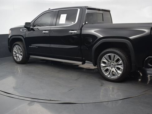 Used 2021 GMC Sierra 1500 Denali w/ Denali Ultimate Package AWD/4WD image 3